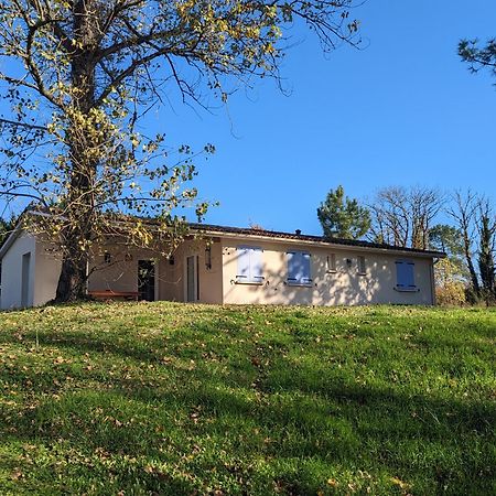 Etang Vallier Resort Brossac Esterno foto