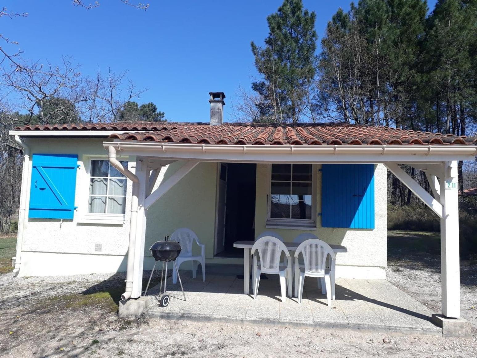 Etang Vallier Resort Brossac Esterno foto